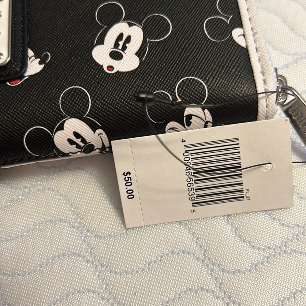 NWT Disney Loungefly Mickey Wallet - Picture 11 of 12